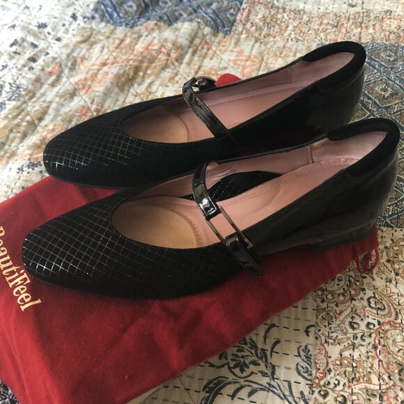 BeautiFeel Mary Jane Patent Leather & Suede Size 39/8.5 - Picture 3 of 11